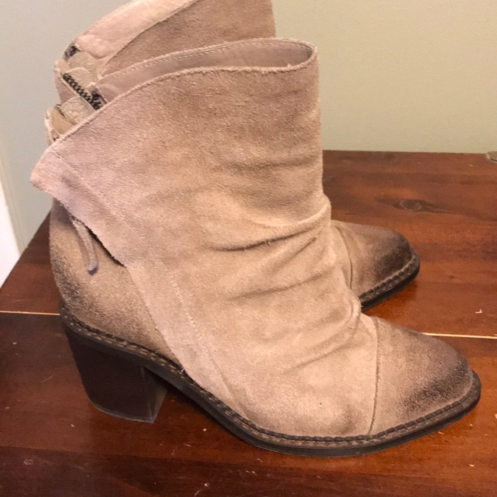 Vintage inspired tan ankle booties